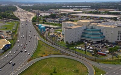 Cierre de carriles y rampa en puente frente a la cárcel Federal