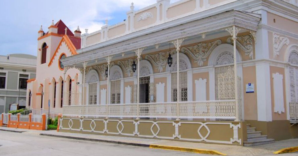 Portada-Museo-Casa-Cautino-Guayama-Kilometro-a-Kilometro-con-Metropistas
